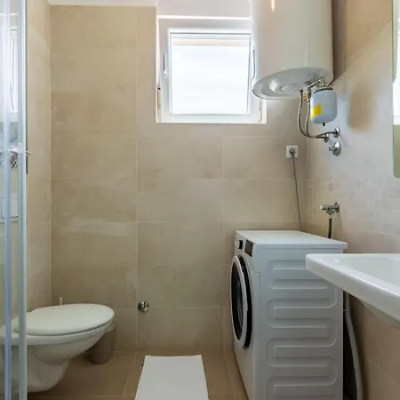 Nelly One Bedroom Apartment